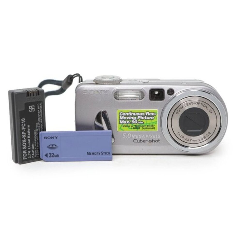 Vintage Sony Cybershot DSC-P10 5MP Digital Camera Digicam Silver Y2K UNTESTED
